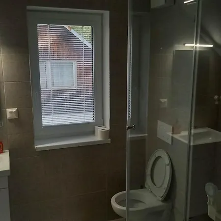 Daire Apartmanovy Dom Rodiny Boejtoes *