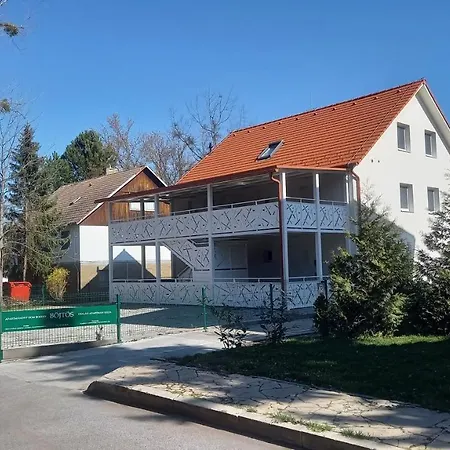 Apartmánový Dom Rodiny Böjtös