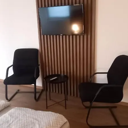 Apartmanovy Dom Rodiny Boejtoes