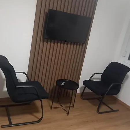 Apartmanovy Dom Rodiny Boejtoes *