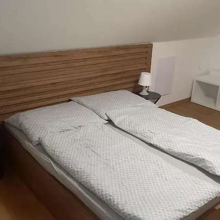 Apartmanovy Dom Rodiny Boejtoes Daire *