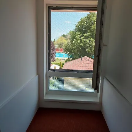 Daire Apartmanovy Dom Rodiny Boejtoes *