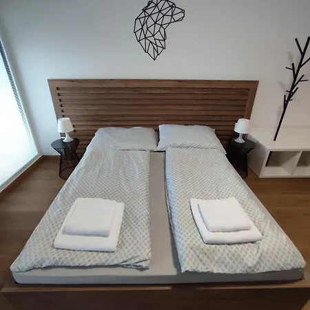 Apartmanovy Dom Rodiny Boejtoes *