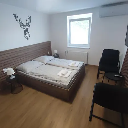 Appartamento Apartmánový Dom Rodiny Böjtös
