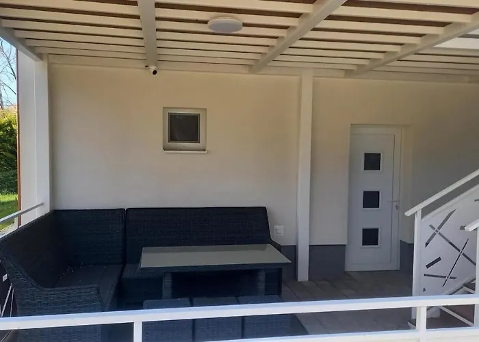 Apartmanovy Dom Rodiny Boejtoes * 파틴체