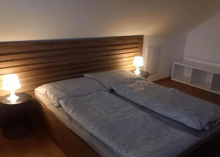 Apartmanovy Dom Rodiny Boejtoes *