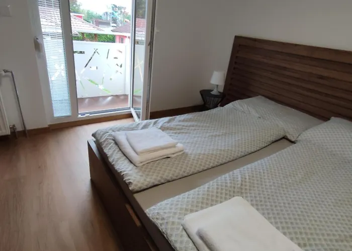 Apartmanovy Dom Rodiny Boejtoes *