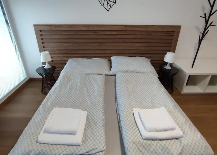 Apartmanovy Dom Rodiny Boejtoes *